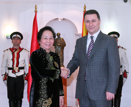 Phó Chủ tịch nước Nguyễn Thị Doan hội kiến Thủ tướng Macedonia ảnh 1